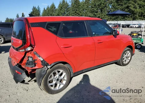 2021 Kia Soul Lx z USA, uszkodzony, nr VIN KNDJ23AU4M7748703